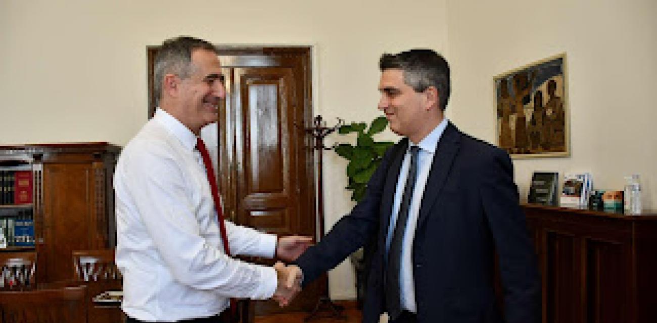 κλ