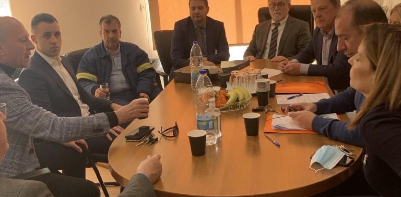 κ΄λ,