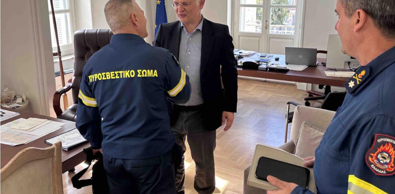 synantisi-pyrosvestiki-perifereia-peloponnisou-politiki-prostasia