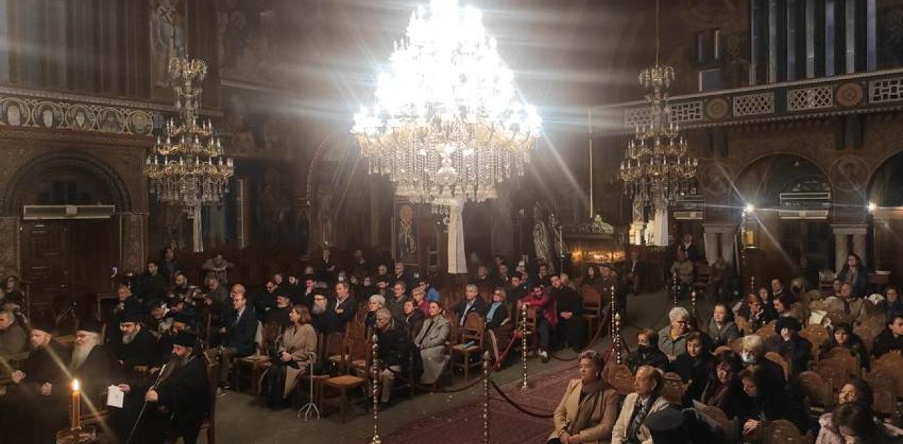 pasxalini-ekdilosi-korinthos-mitropoli-ekklisia