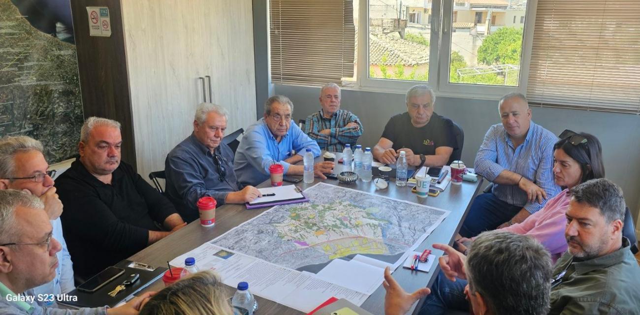 dimos-velou-voxas-mixanikoi-synantisi-sxedio-polis-manavis