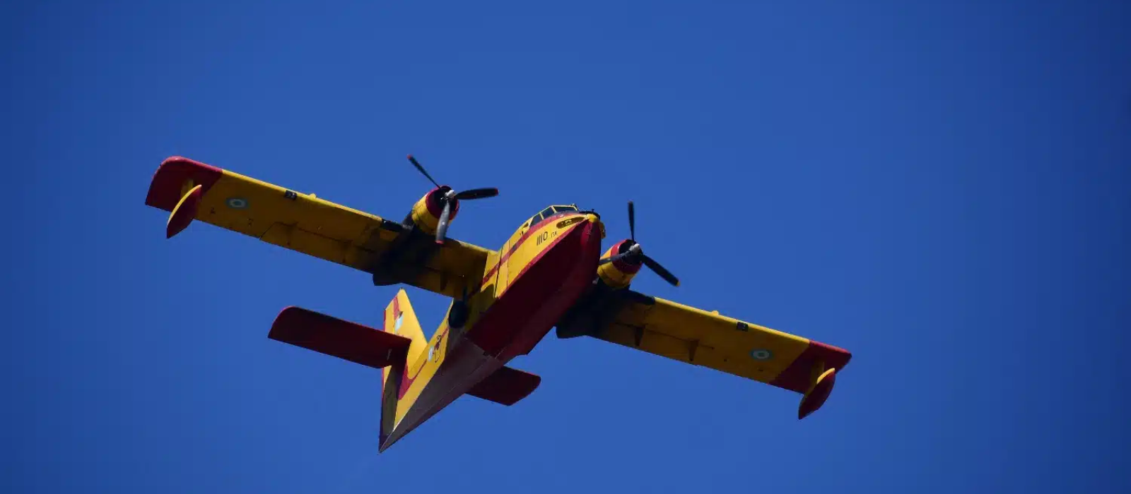 aeroskafos-pyrosvestiki