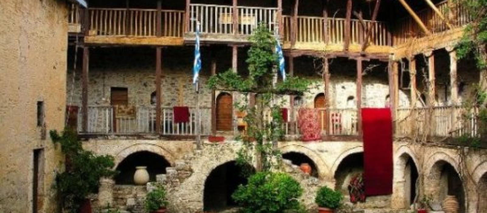 monastiriaB_agios_georgios_feneou3