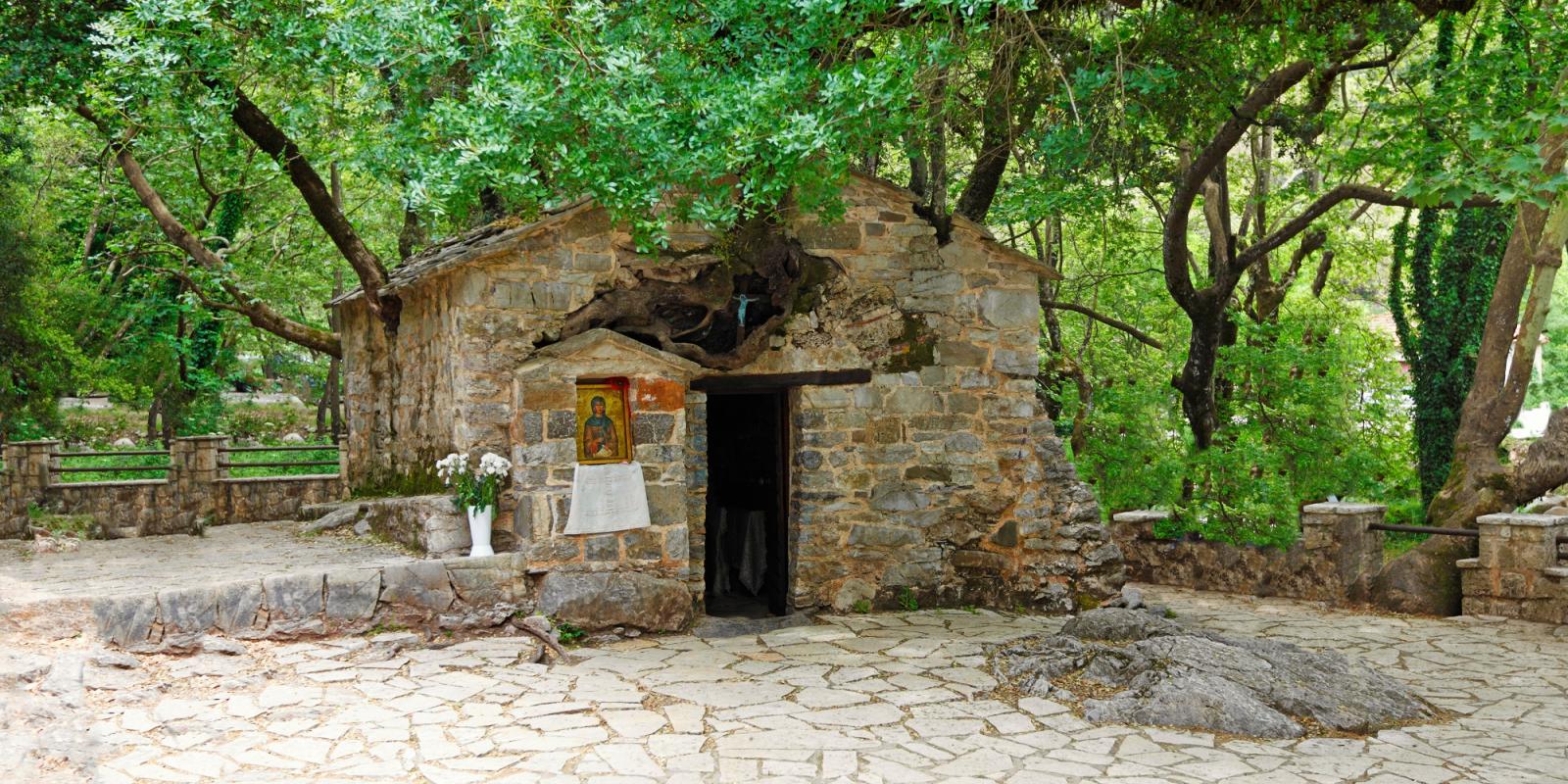 agia-theodora-vastas-peloponnisos