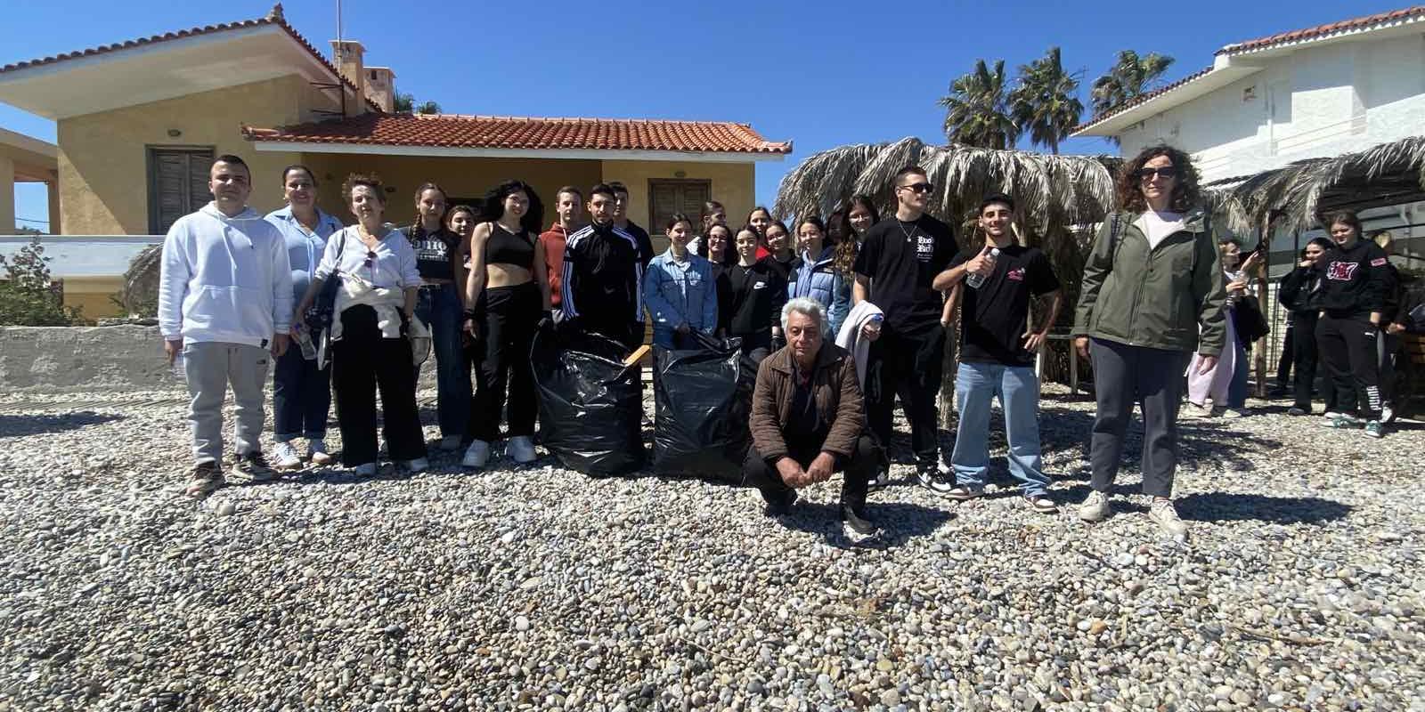 mathites-lykeio-velou-paralia-nerantza-katharismos-perivallon