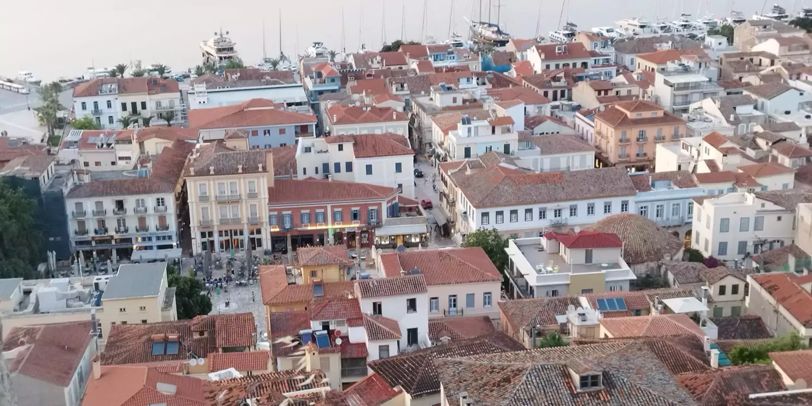 nafplio-panoramiki-spitia-peloponnisos