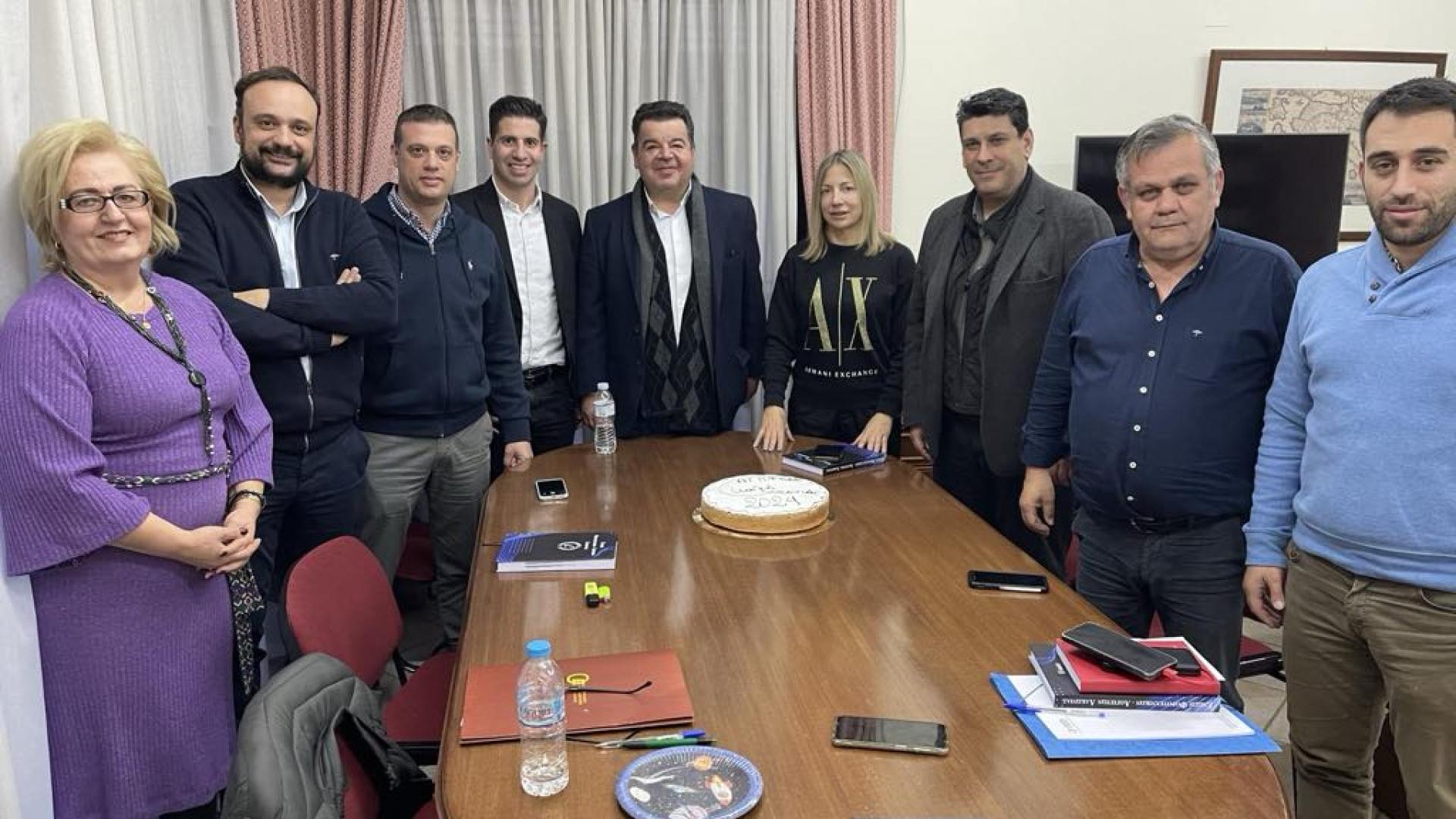 κμλ,