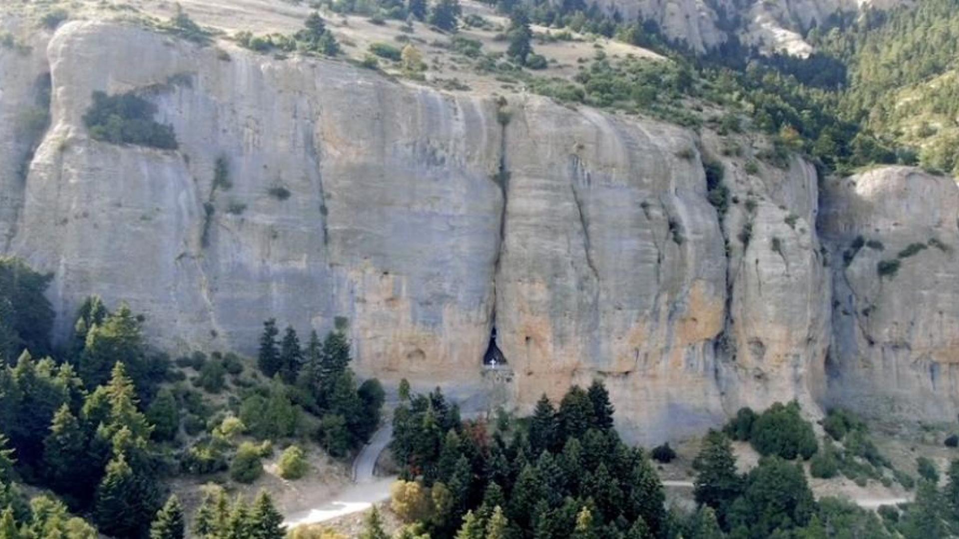 korinthiaka-meteora-oreini-korinthia