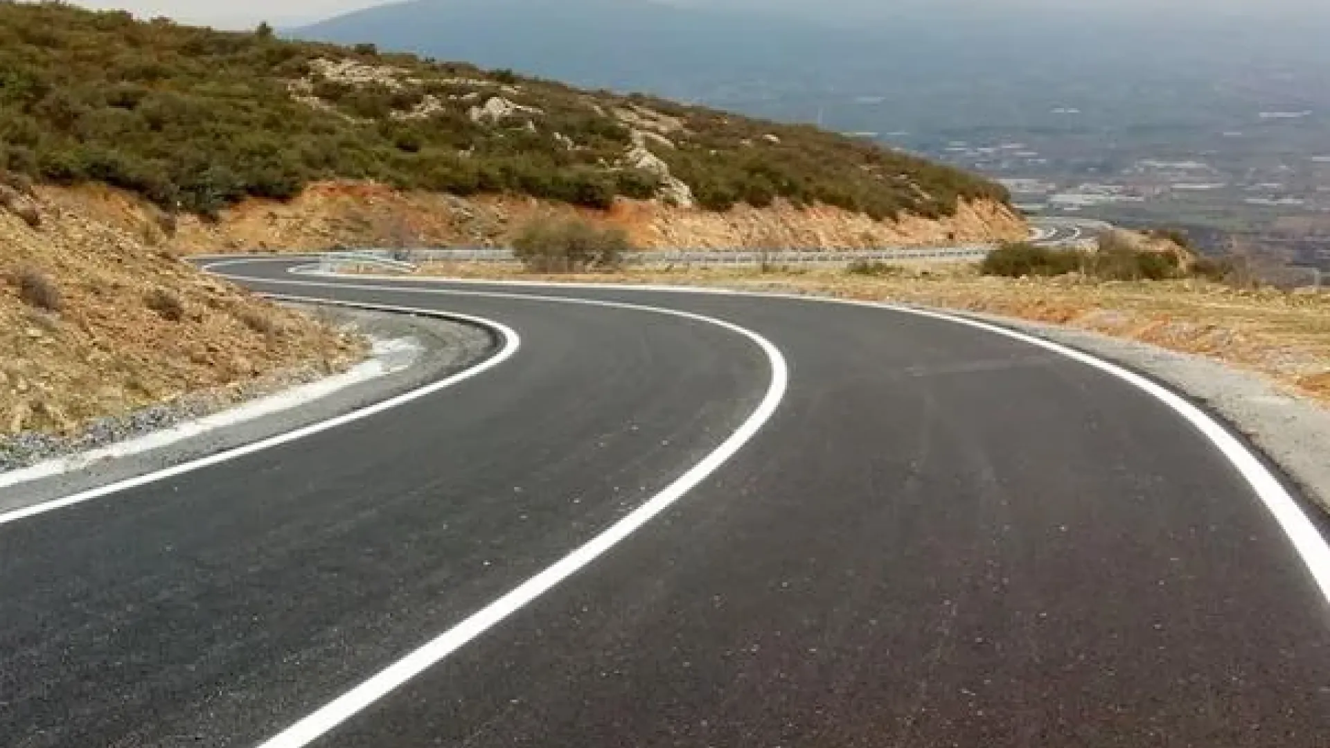 dromos-almyri-korinthia-arxaio-theatro-epidaurou