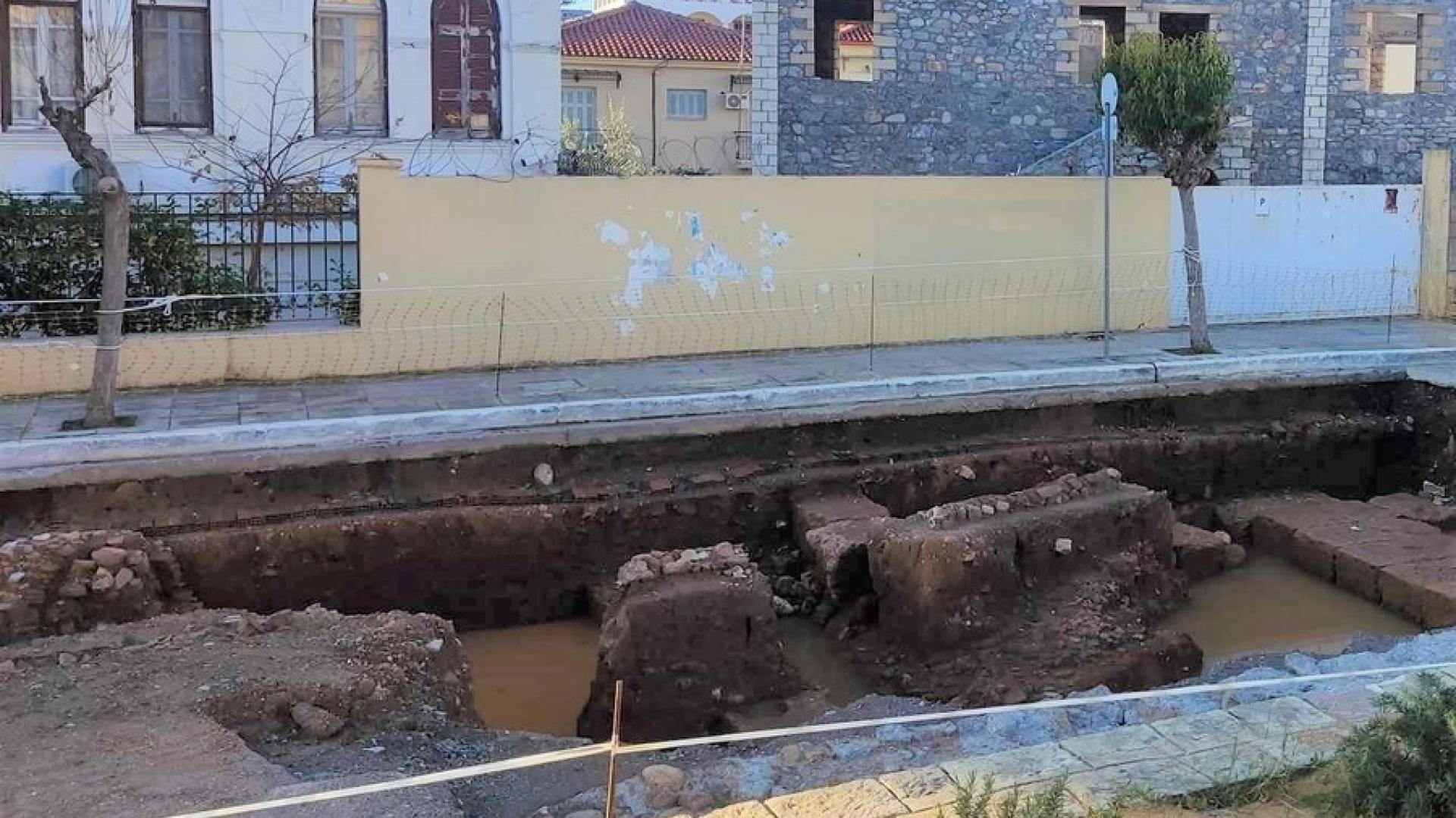 kalamata-mnimeia-arxaia