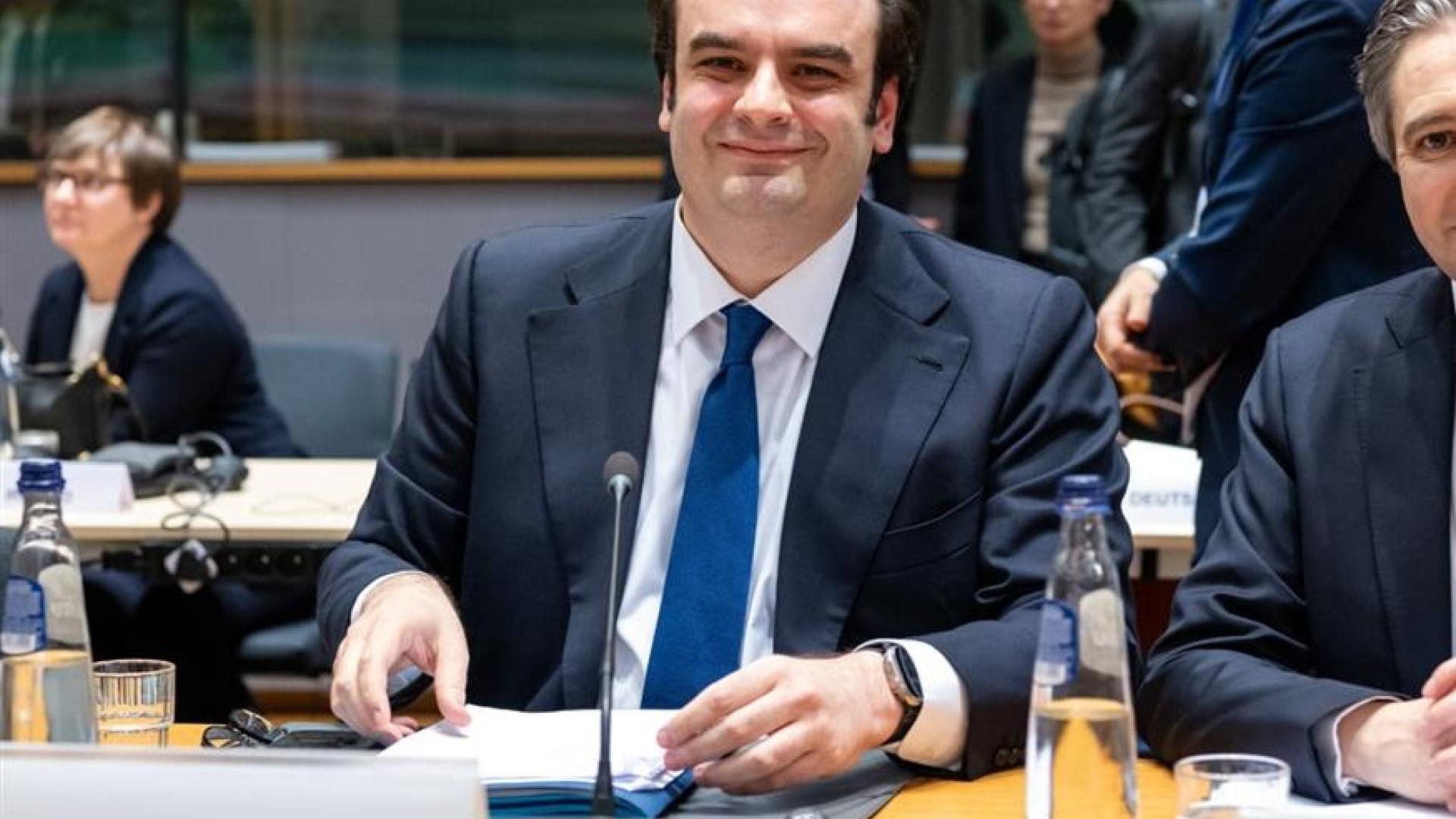 875_516f4ab4-64ea-4546-b53d-f2e091806354